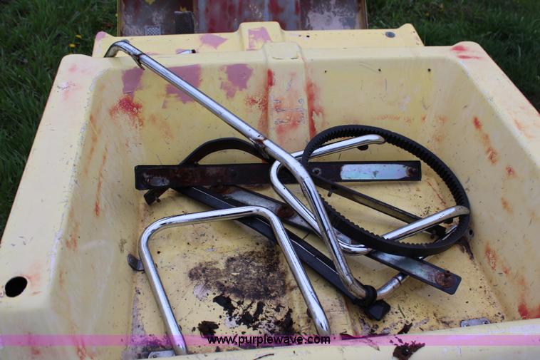 image for item G5429 Harley Davidson golf cart