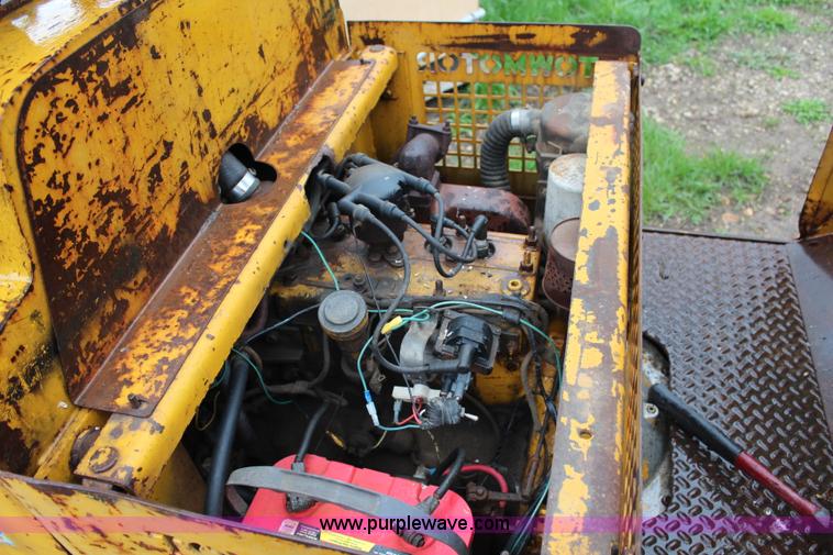 image for item G5433 Caterpillar Tow Motor 5025 forklift