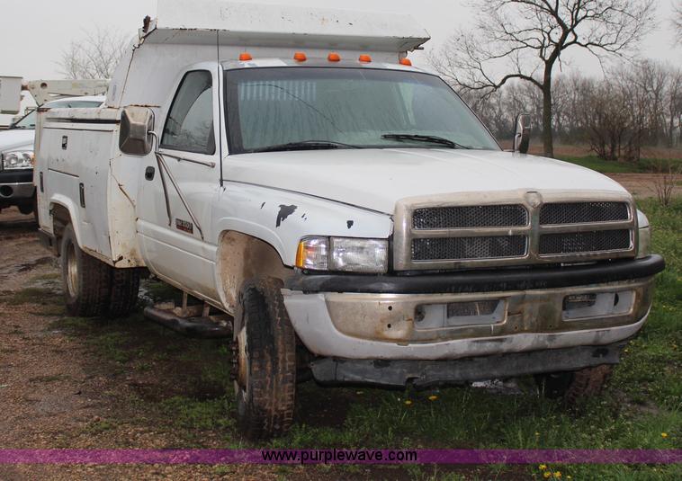 image for item G5434 1997 Dodge Ram 3500 LT pickup truck