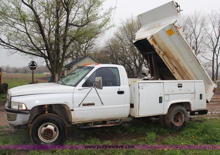 image for item G5434 1997 Dodge Ram 3500 LT pickup truck