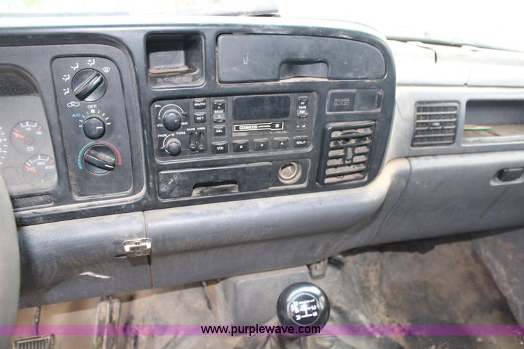 image for item G5434 1997 Dodge Ram 3500 LT pickup truck