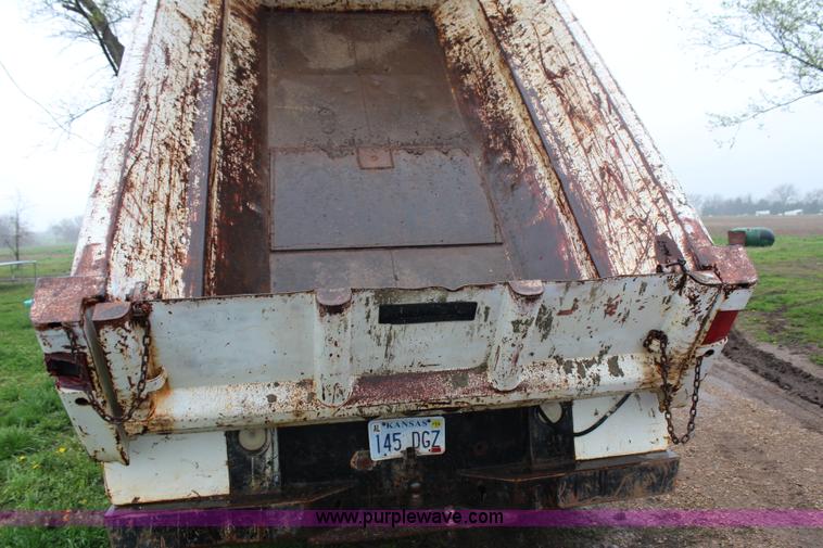 image for item G5434 1997 Dodge Ram 3500 LT pickup truck