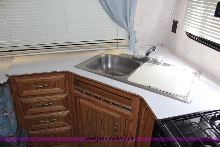 image for item G5452 1996 Dutchman Classic camper