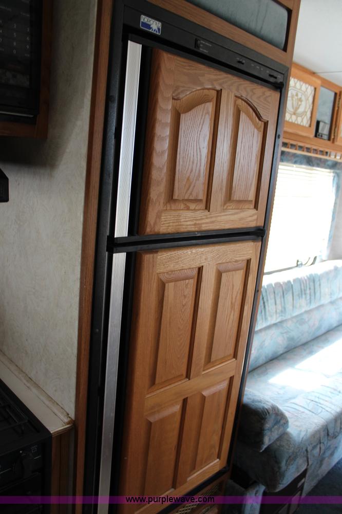 image for item G5452 1996 Dutchman Classic camper