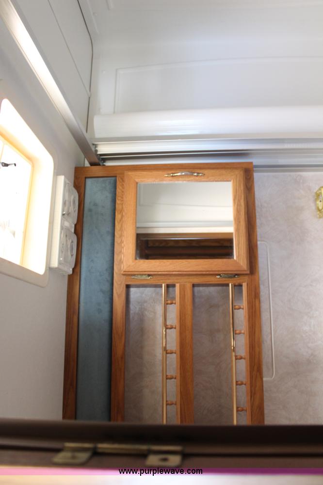 image for item G5452 1996 Dutchman Classic camper