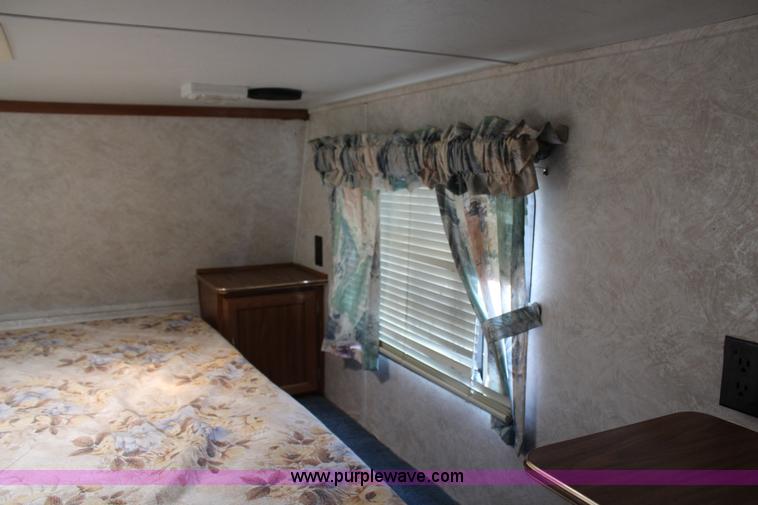 image for item G5452 1996 Dutchman Classic camper