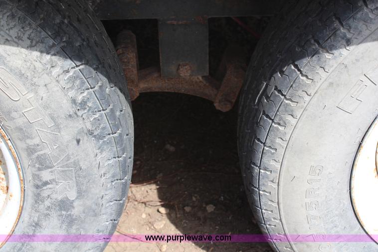 image for item G5452 1996 Dutchman Classic camper