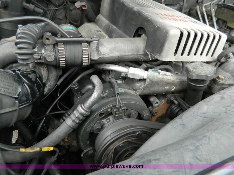 image for item G7824 1994 GMC Sierra 3500 pickup truck