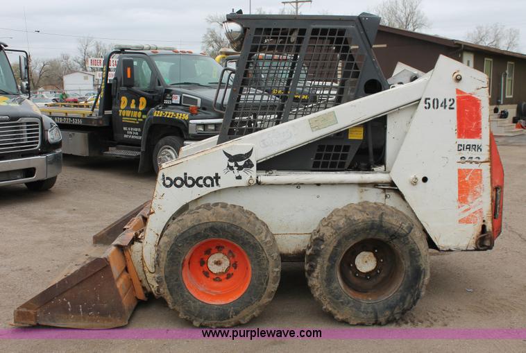 image for item H3699 1984 Bobcat 843 skid steer