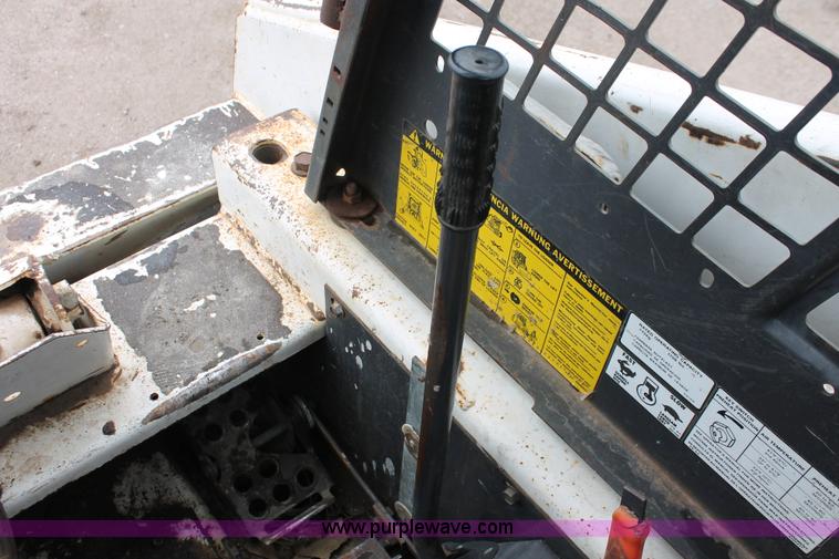 image for item H3699 1984 Bobcat 843 skid steer