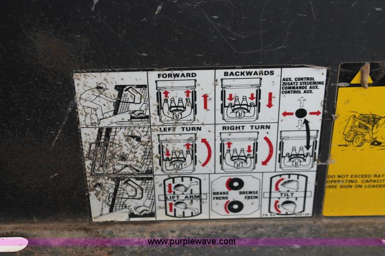 image for item H3699 1984 Bobcat 843 skid steer