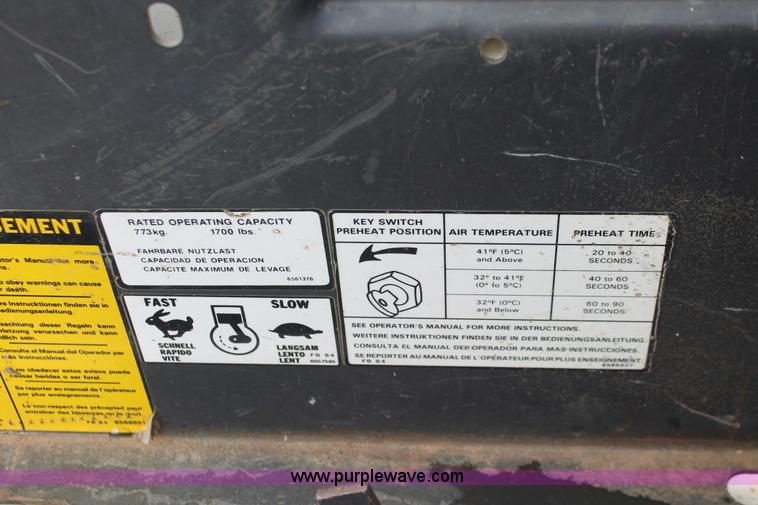 image for item H3699 1984 Bobcat 843 skid steer