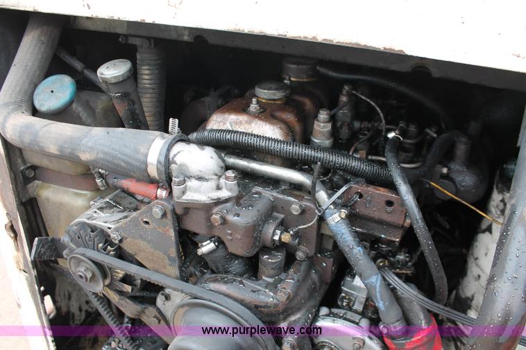 image for item H3699 1984 Bobcat 843 skid steer