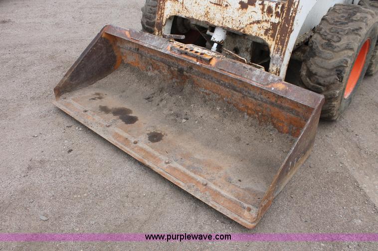 image for item H3699 1984 Bobcat 843 skid steer