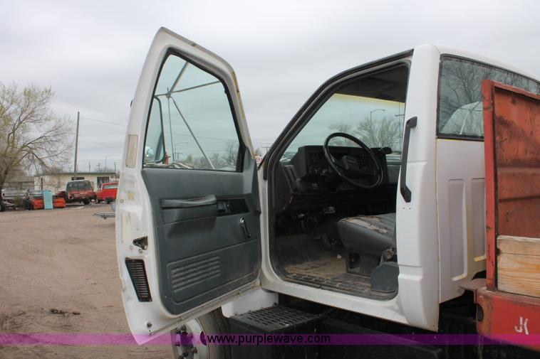 image for item H3700 1991 GMC TopKick dump truck