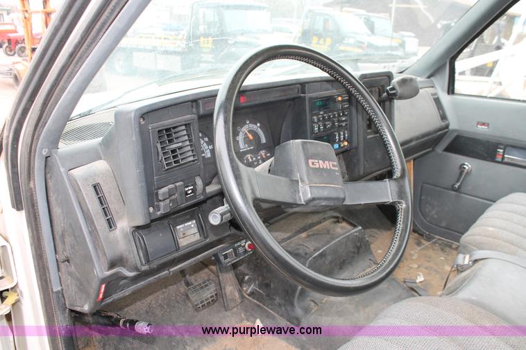 image for item H3700 1991 GMC TopKick dump truck