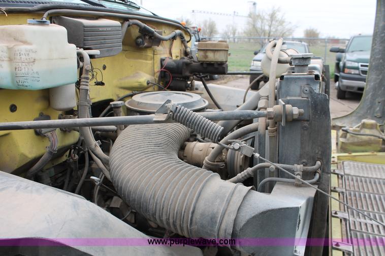 image for item H3700 1991 GMC TopKick dump truck