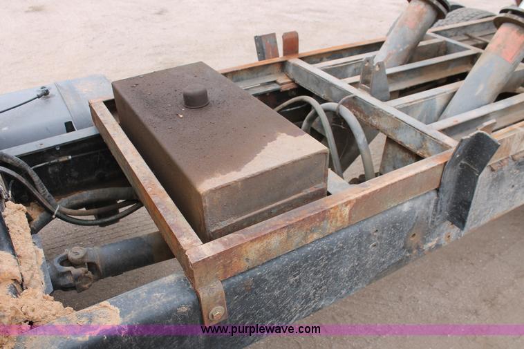 image for item H3700 1991 GMC TopKick dump truck