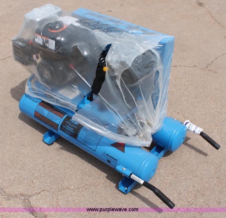 image for item H3730 Pacific PAC-2T eight gallon air compressor