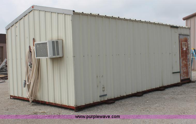 image for item H3739 24' x 12' x 8' skid-mounted module unit