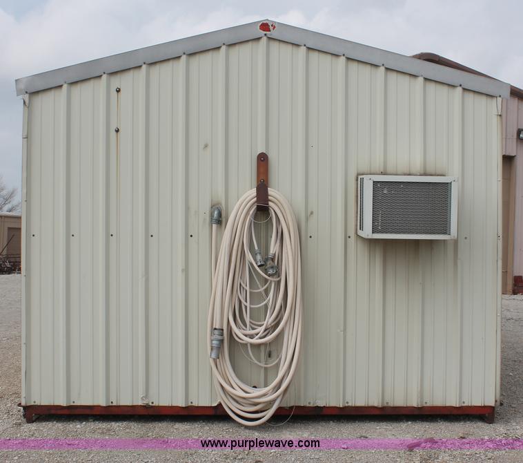 image for item H3739 24' x 12' x 8' skid-mounted module unit