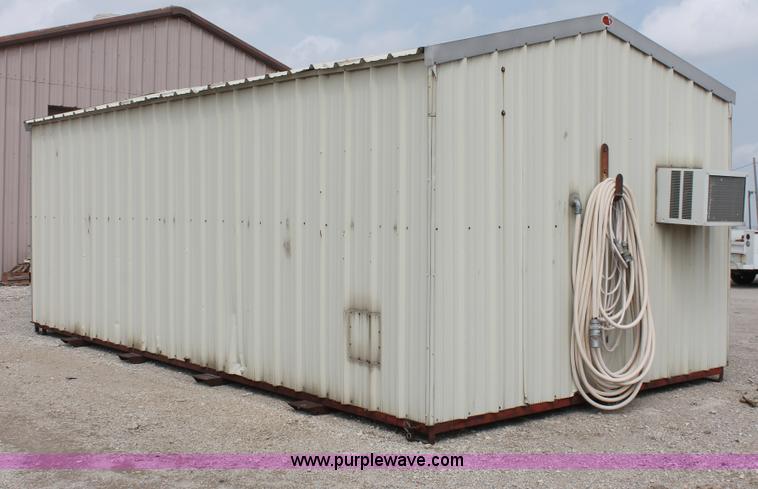 image for item H3739 24' x 12' x 8' skid-mounted module unit
