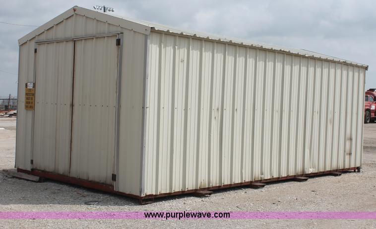 image for item H3739 24' x 12' x 8' skid-mounted module unit