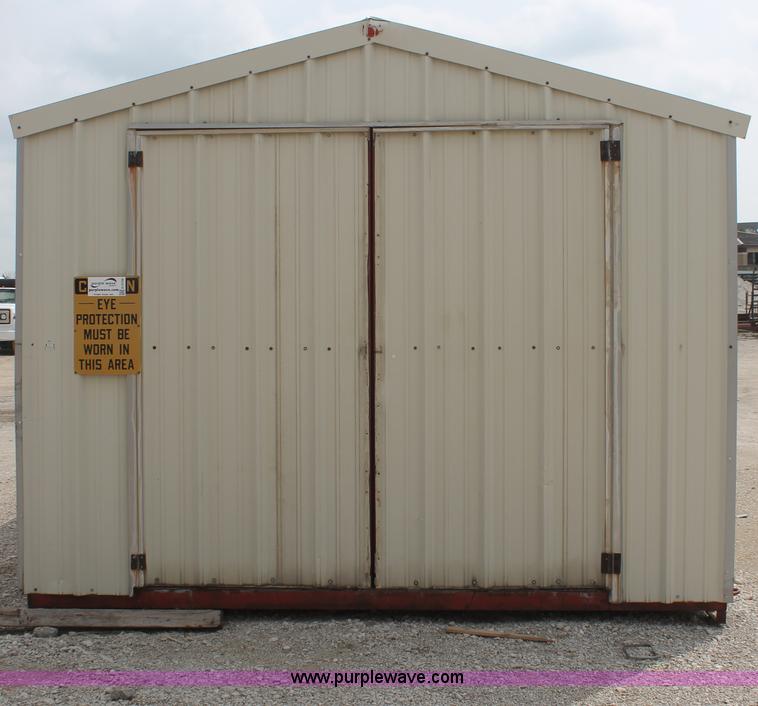 image for item H3739 24' x 12' x 8' skid-mounted module unit