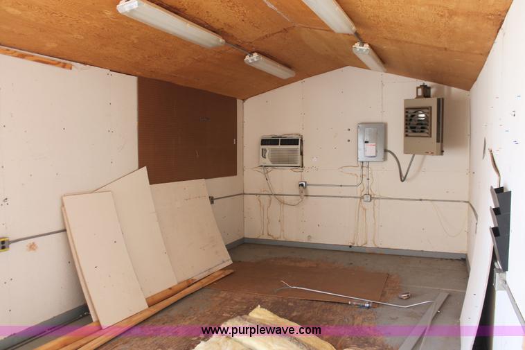 image for item H3739 24' x 12' x 8' skid-mounted module unit