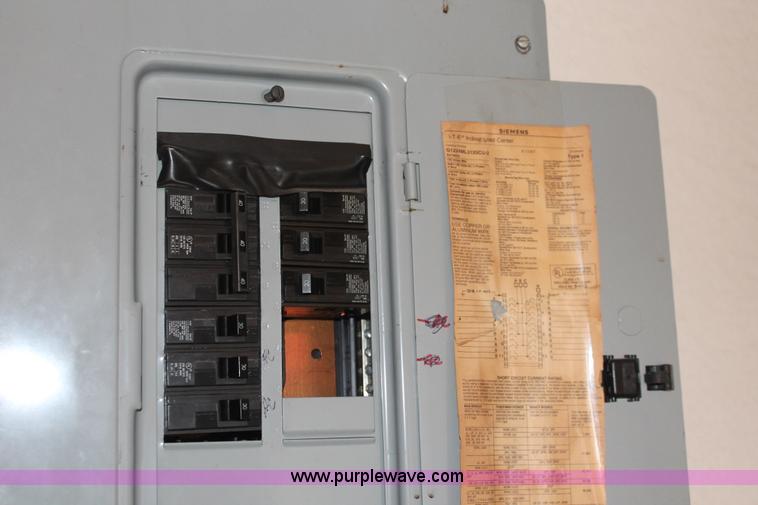 image for item H3739 24' x 12' x 8' skid-mounted module unit