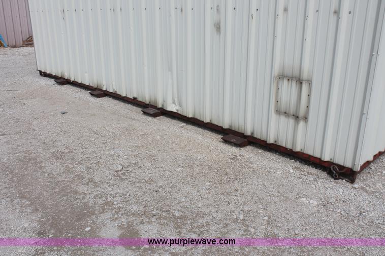 image for item H3739 24' x 12' x 8' skid-mounted module unit