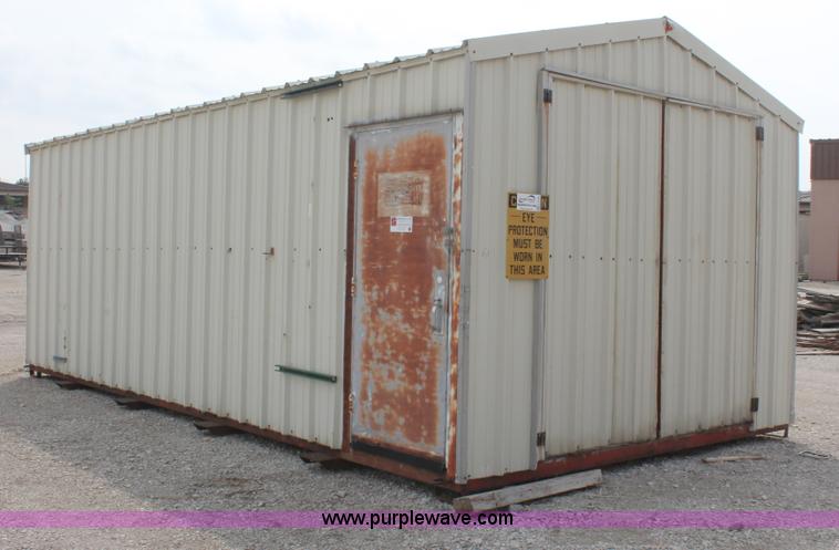 image for item H3739 24' x 12' x 8' skid-mounted module unit
