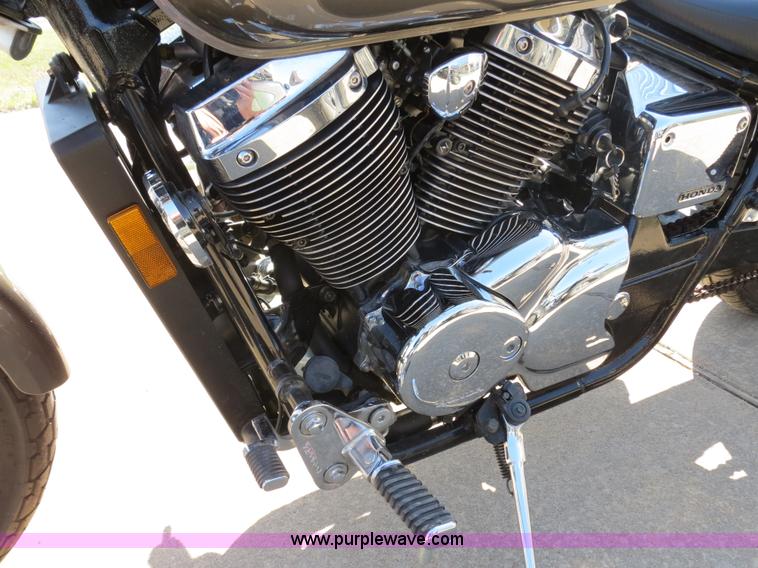 image for item S9567 2006 Honda Shadow 750 motorcycle