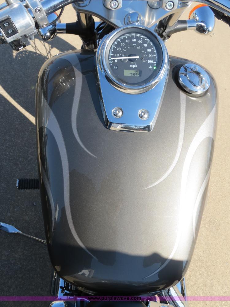 image for item S9567 2006 Honda Shadow 750 motorcycle