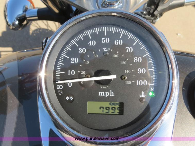 image for item S9567 2006 Honda Shadow 750 motorcycle