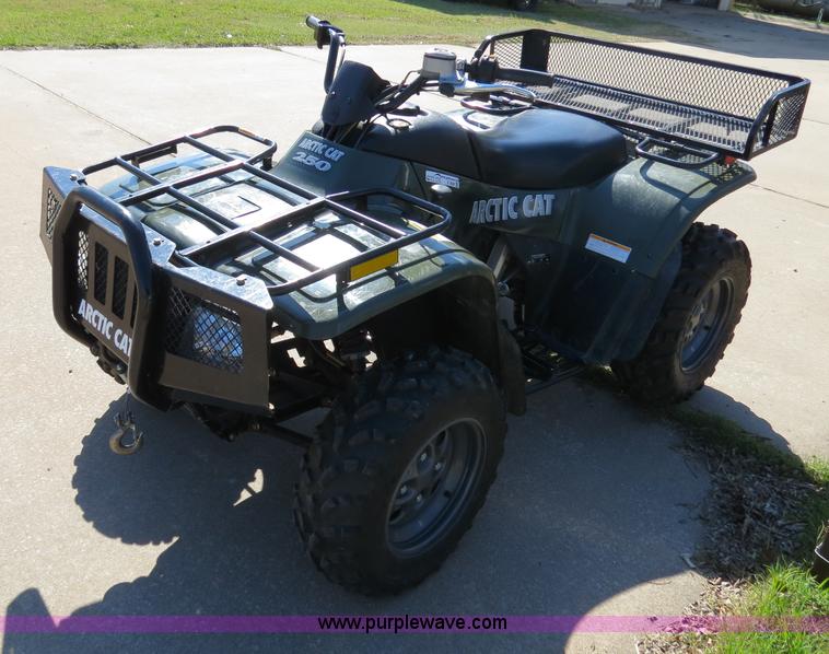 image for item S9568 2004 Artic Cat 250 ATV