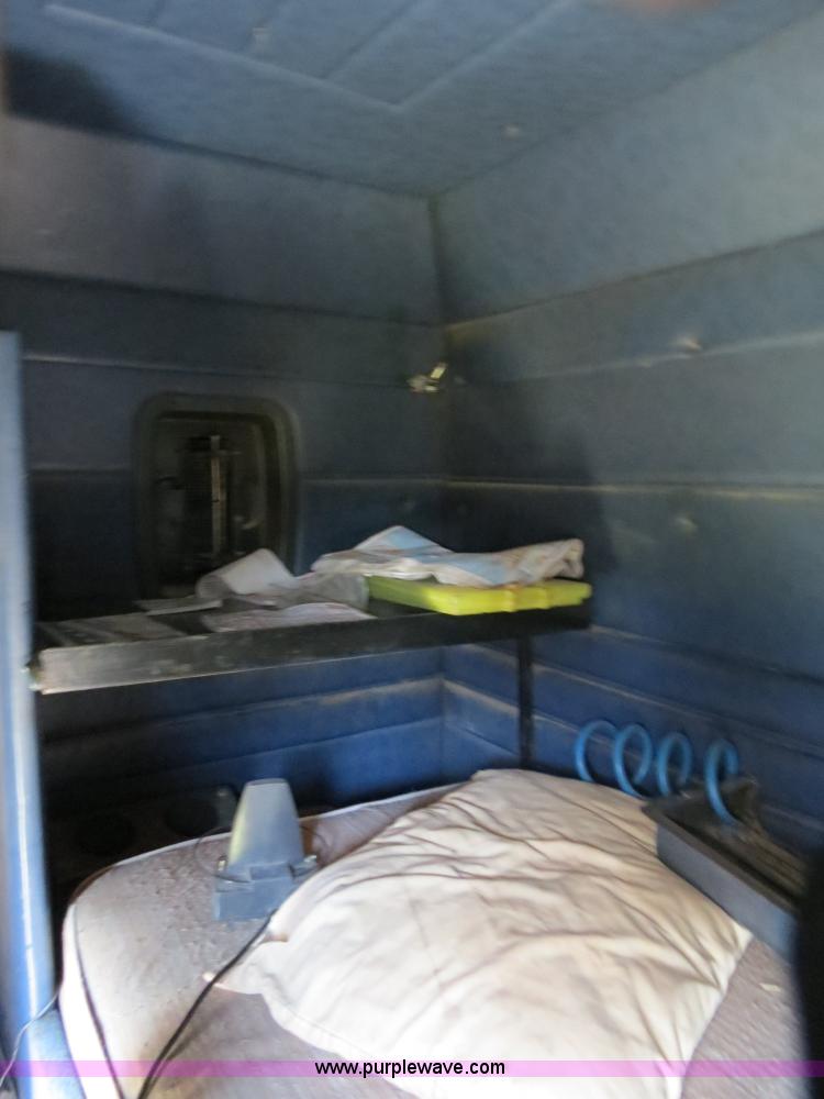 image for item S9580 Semi truck 48" sleeper