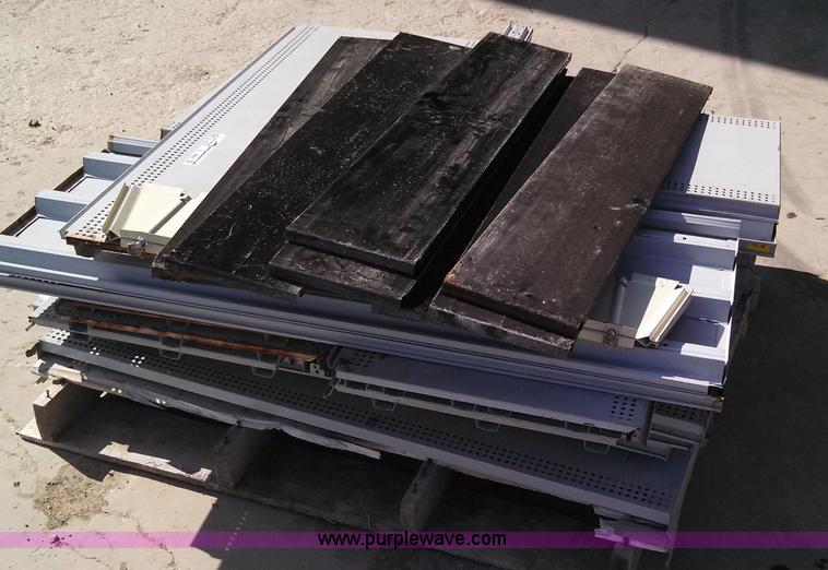 image for item V9955 Assorted steel shelving