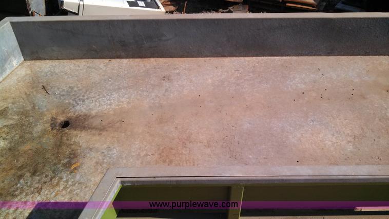 image for item V9956 L-shape table/sink