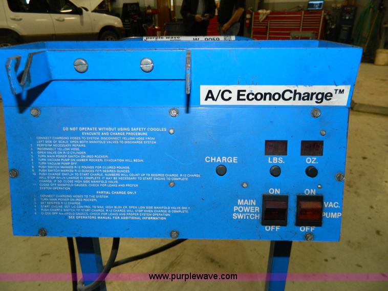 image for item W9059 AC Econo charge machine