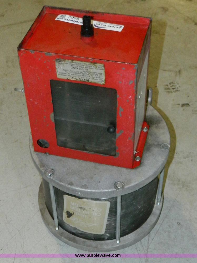 image for item W9062 Air oil filter crusher