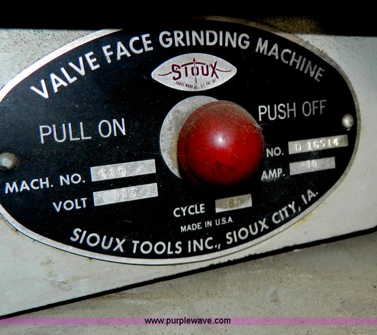 image for item W9066 Sioux valve grinding machine