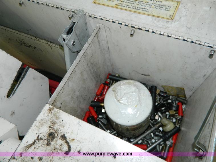 image for item W9067 Graco fireball air powered part cleaner