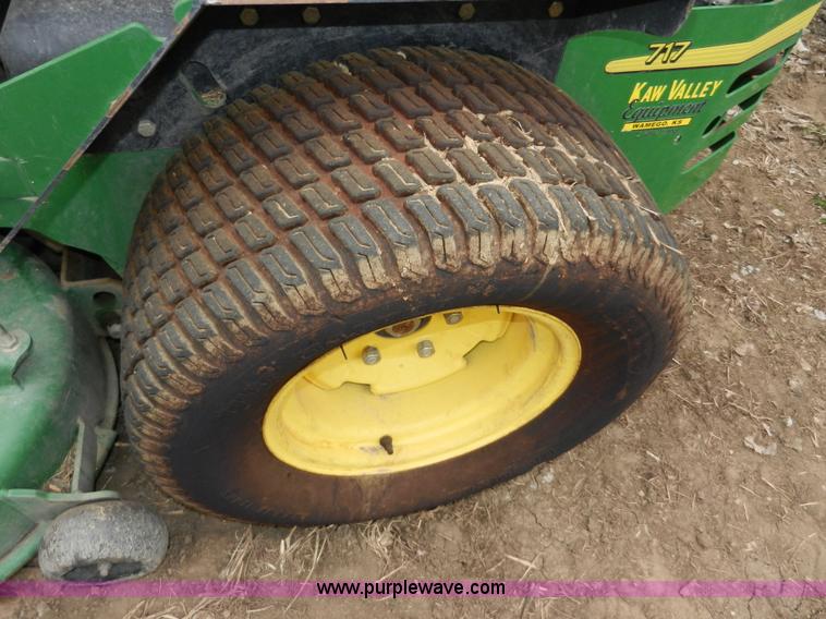 image for item X9590 John Deere 717 Z-trac ZTR lawn mower