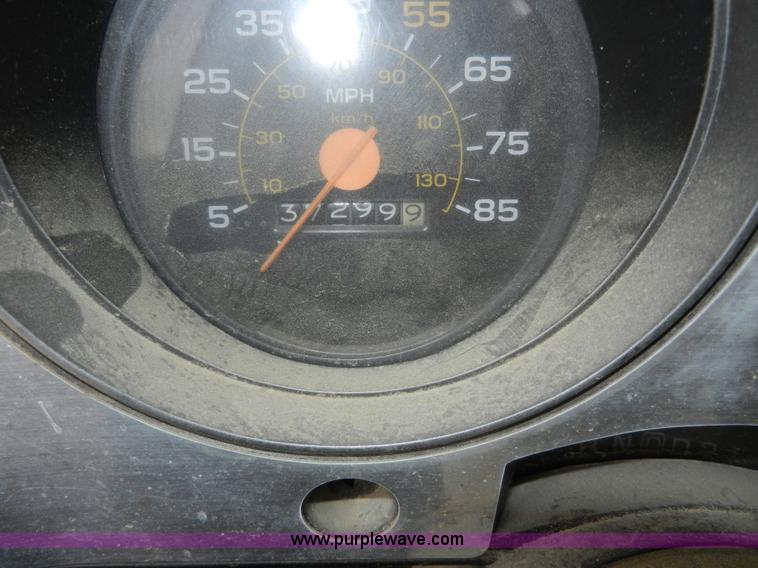 image for item X9594 1985 GMC 1500 High Sierra pickup truck