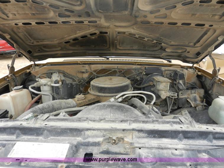 image for item X9594 1985 GMC 1500 High Sierra pickup truck