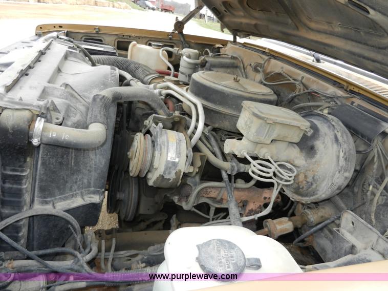 image for item X9594 1985 GMC 1500 High Sierra pickup truck