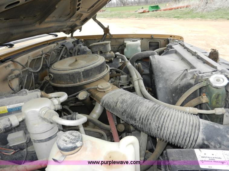 image for item X9594 1985 GMC 1500 High Sierra pickup truck