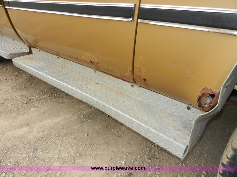 image for item X9594 1985 GMC 1500 High Sierra pickup truck