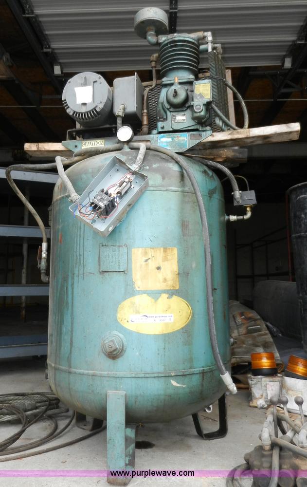 image for item X9597 1972 Dresser 5000 air compressor